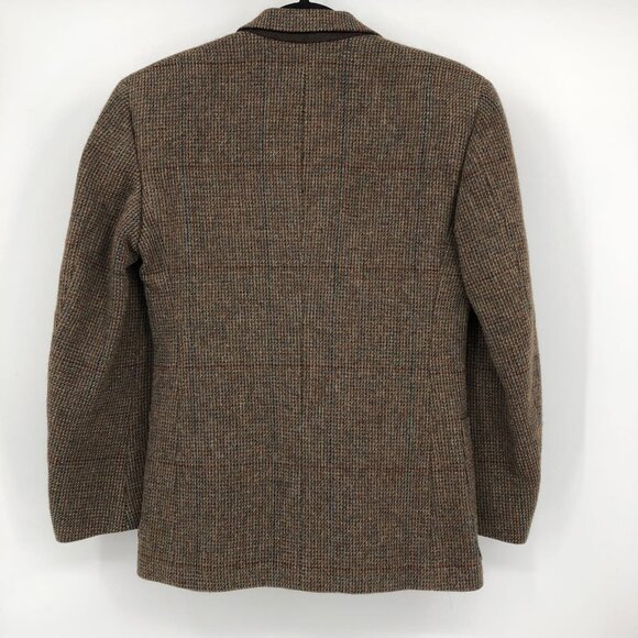 Classic Brown Blazer | Versatile for Any Occasion - Picture 3 of 6